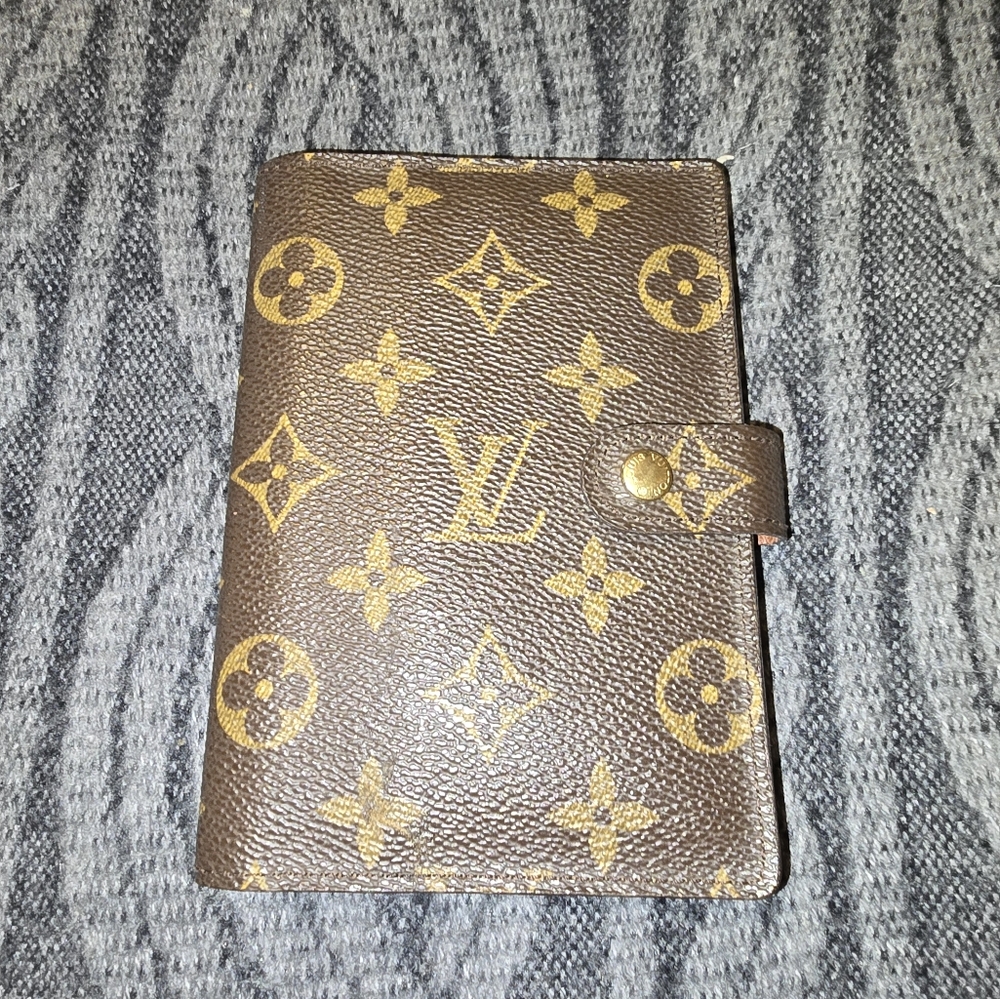Louis Vittion Agenda Book